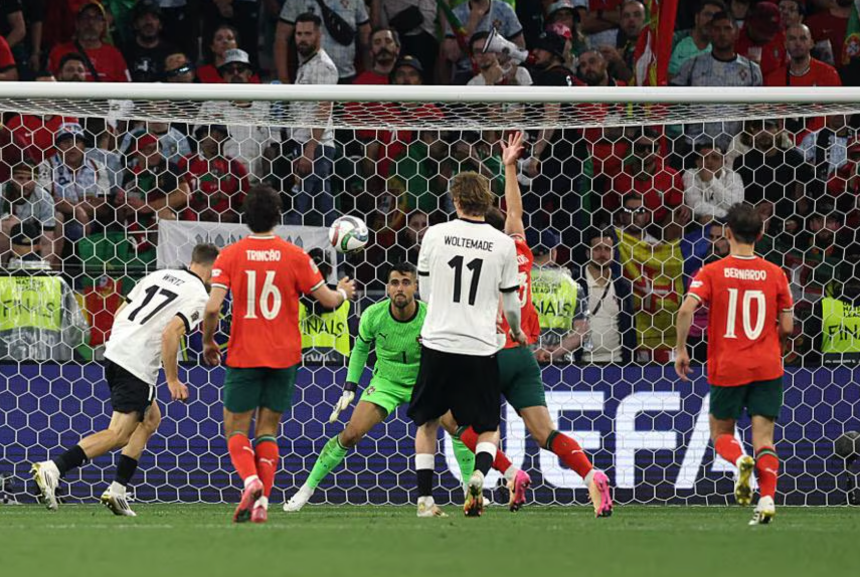 Ronaldo bùng nổ, Bồ Đào Nha loại chủ nhà Đức ở Nations League- Ảnh 4.
