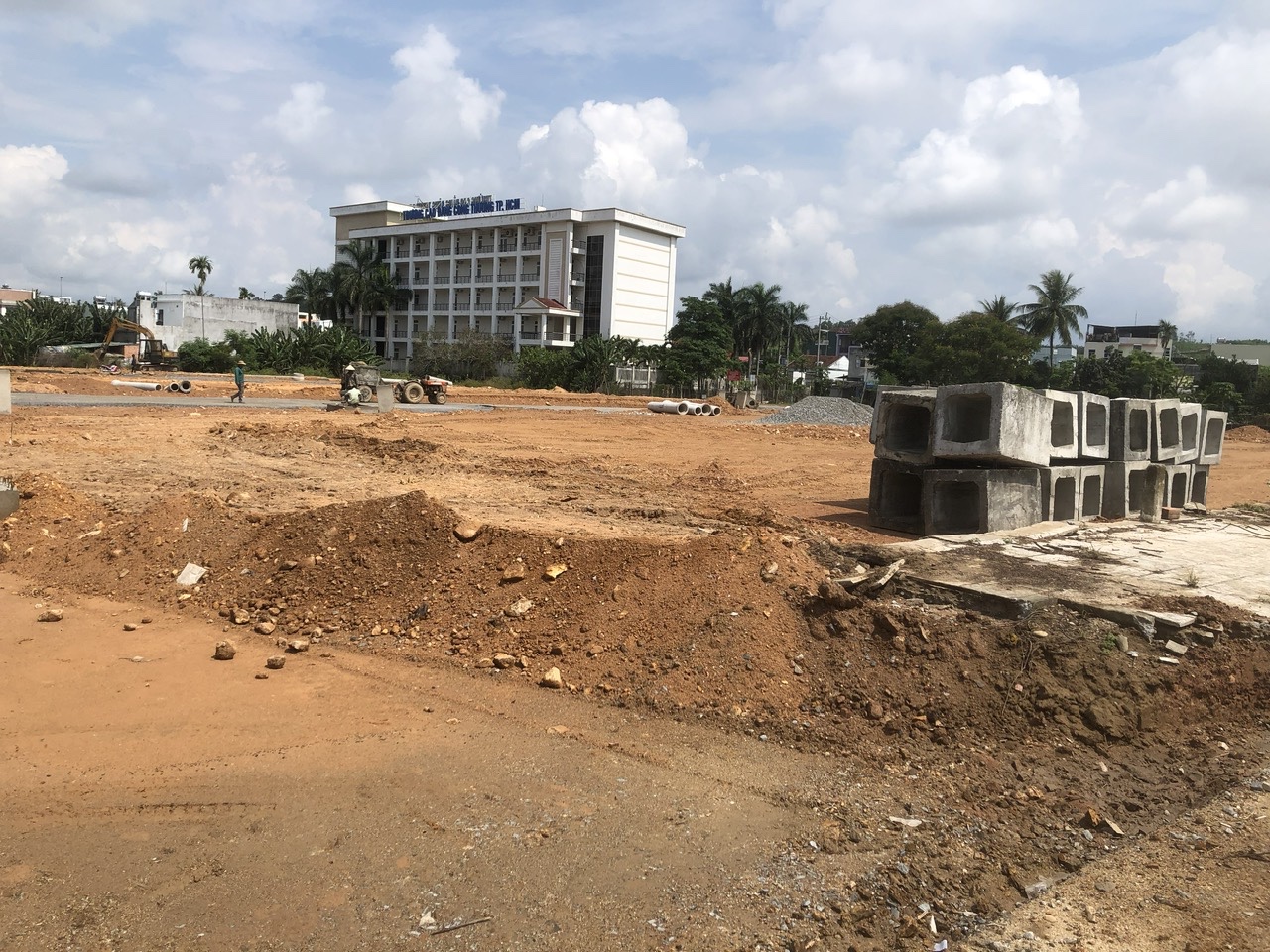 Vì sao TP Quảng Ngãi áp giá đền bù đất ở cho dân quá thấp ?- Ảnh 3.