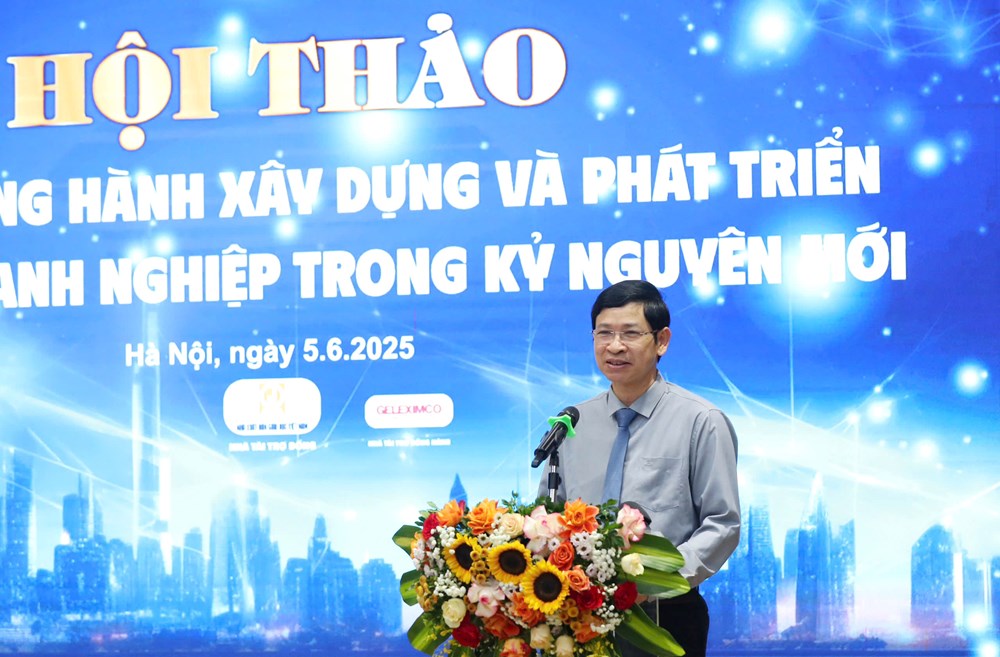 B&aacute;o ch&iacute; th&uacute;c đẩy, truyền cảm hứng cho doanh nghiệp ph&aacute;t triển- Ảnh 1.