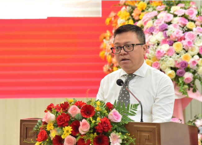  Ra mắt s&aacute;ch "Tinh hoa c&aacute;ch mạng Việt Nam" của nh&agrave; b&aacute;o l&atilde;o th&agrave;nh H&agrave; Đăng - Ảnh 2.