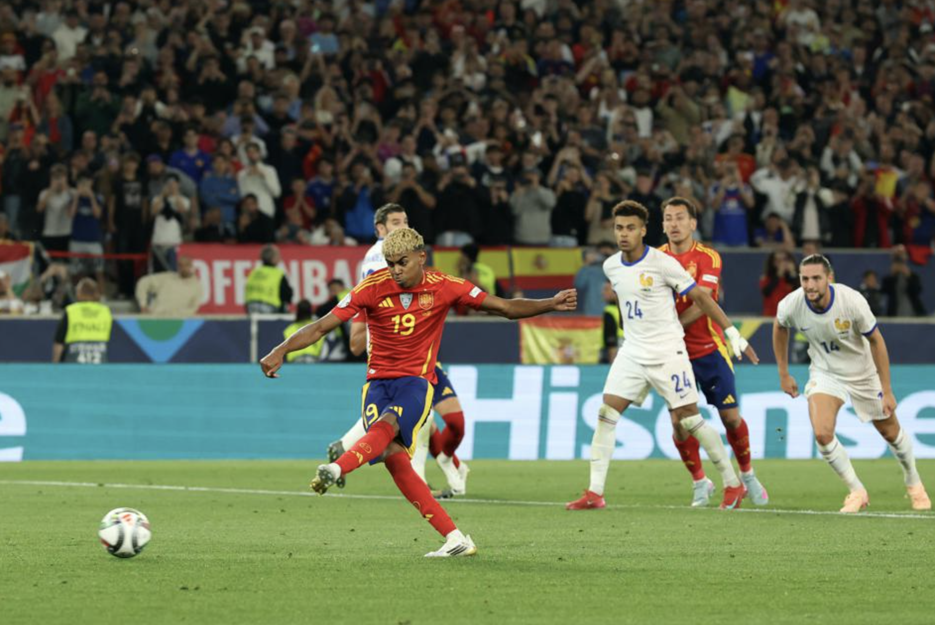 Yamal tỏa sáng trong "đại tiệc" 9 bàn, Tây Ban Nha thắng Pháp bán kết Nations League- Ảnh 5.