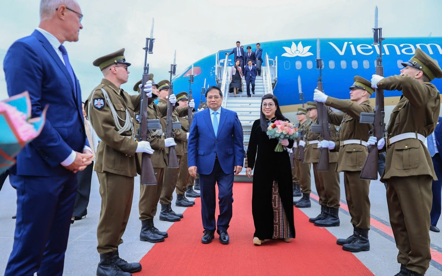 Thủ tướng Phạm Minh Chính đến Estonia, điểm đầu tiên trong chuyến công tác Châu Âu