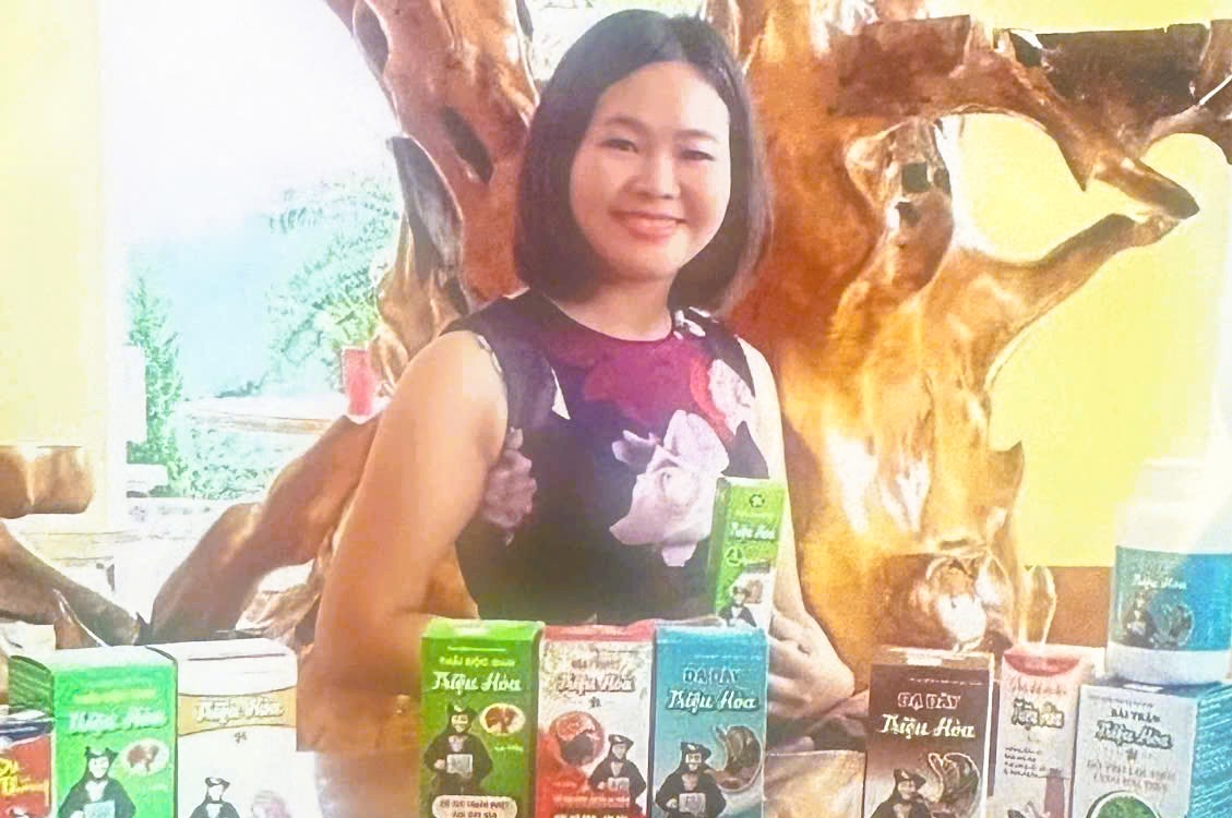 Khởi tố nữ gi&aacute;m đốc sản xuất, bu&ocirc;n b&aacute;n h&agrave;ng chục ng&agrave;n hộp thực phẩm chức năng giả- Ảnh 1.