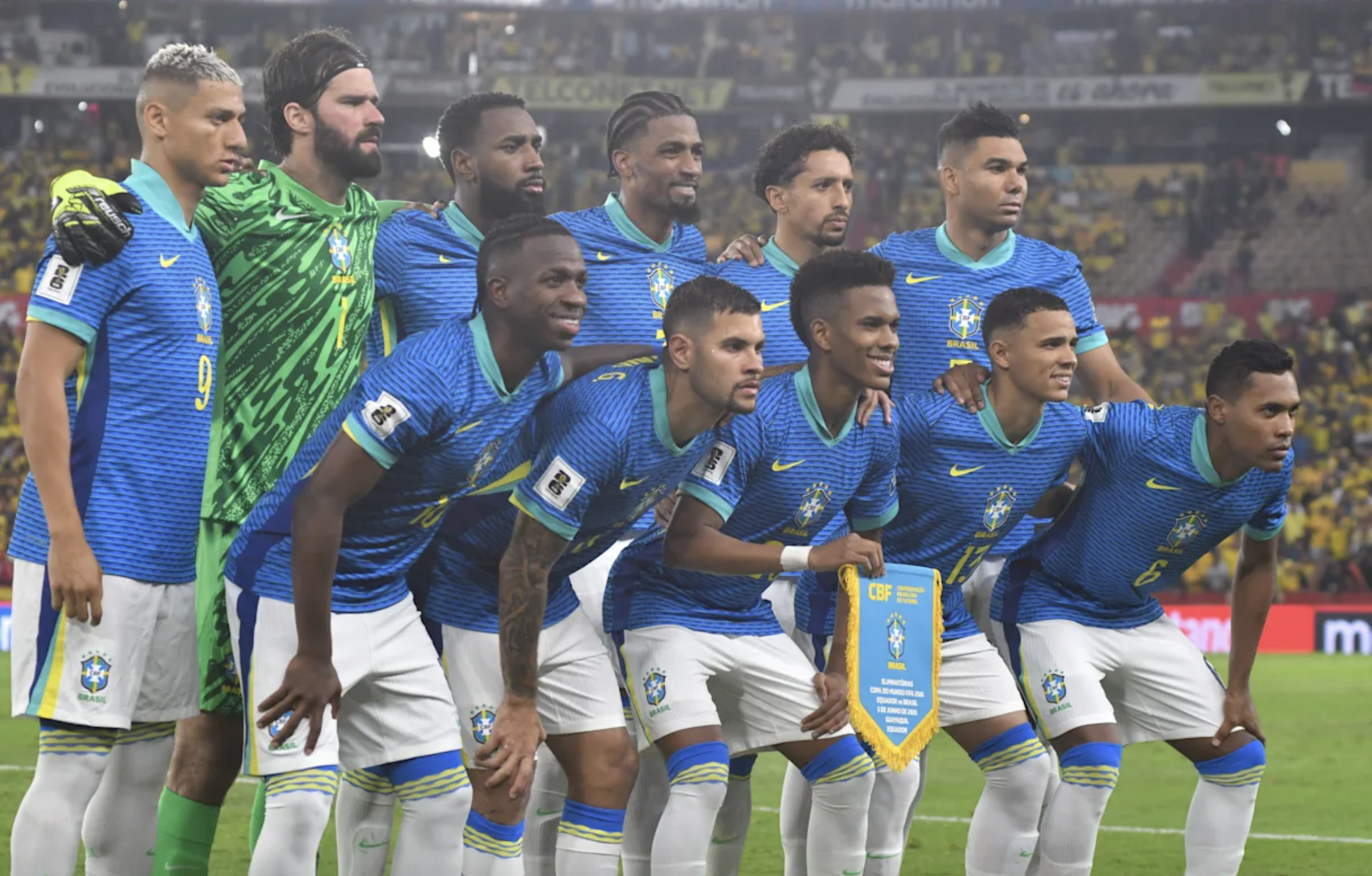Brazil h&ograve;a nhạt nhẽo Ecuador, m&agrave;n ra mắt thiếu ấn tượng của HLV Ancelotti - Ảnh 1.