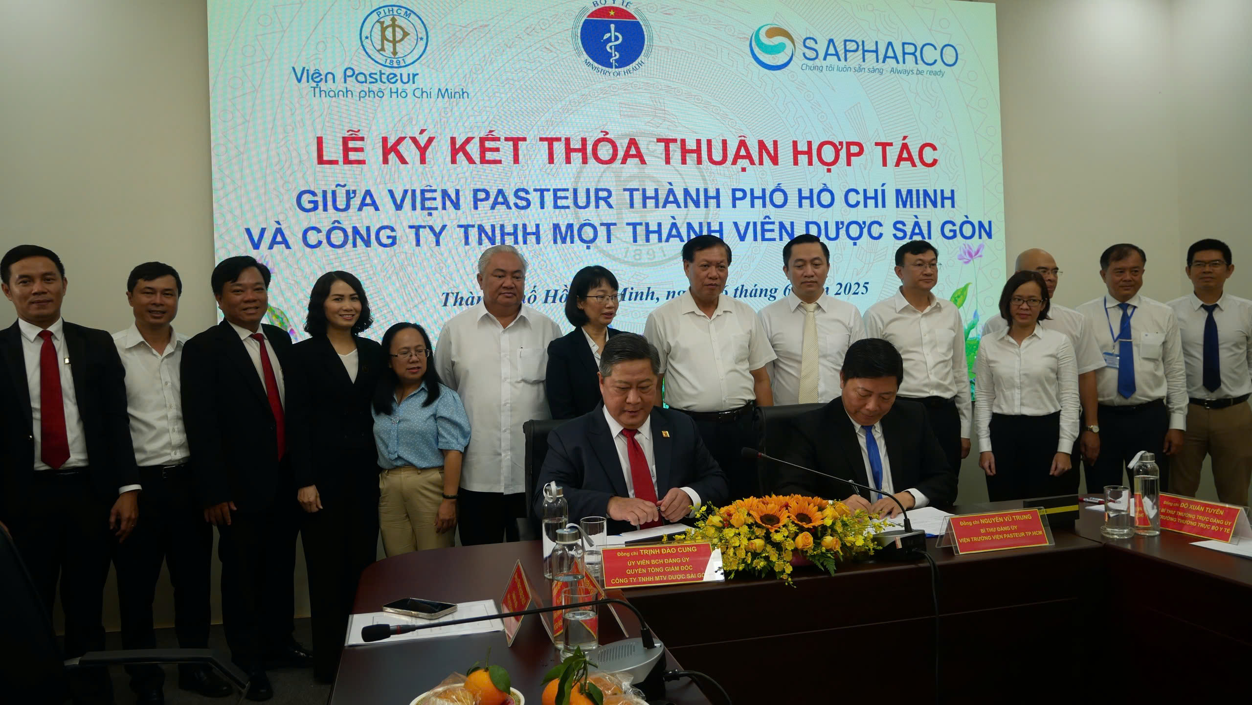 Hợp tác đưa người dân tiếp cận dịch vụ y tế nhanh nhất, giá cả hợp lý nhất- Ảnh 2.