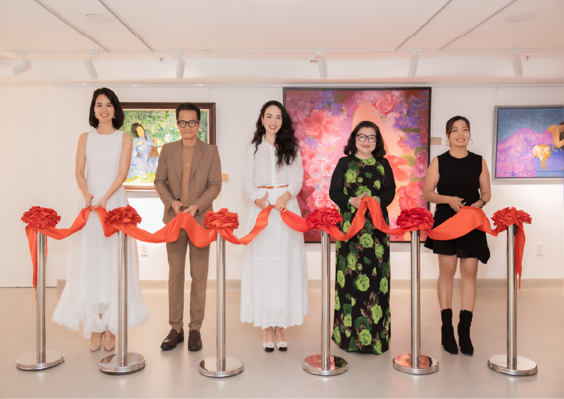 Hoa hậu Ngọc Diễm ra mắt không gian nghệ thuật Ngọc Nam Phương Art Gallery- Ảnh 1.