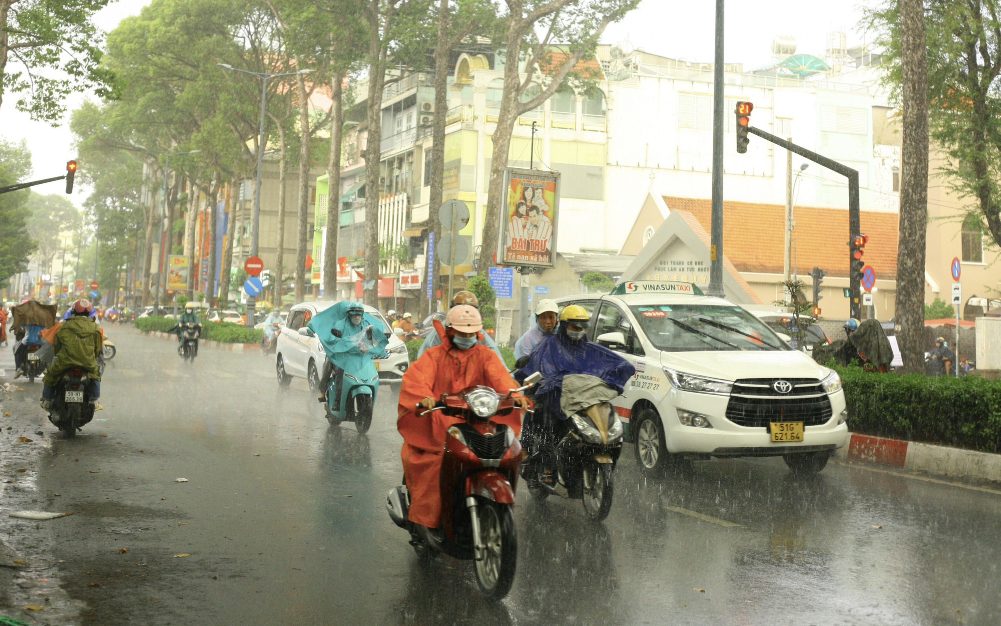 Thời tiết TP HCM hôm nay, 7-6: Bước vào đợt mưa lớn kéo dài