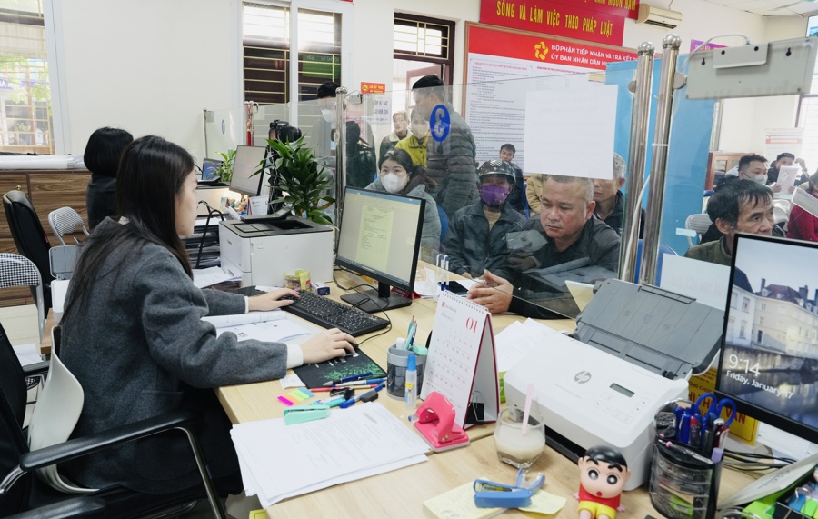 H&agrave; Nội tiếp nhận 100% thủ tục cấp giấy ph&eacute;p x&acirc;y dựng bằng trực tuyến 
- Ảnh 1.