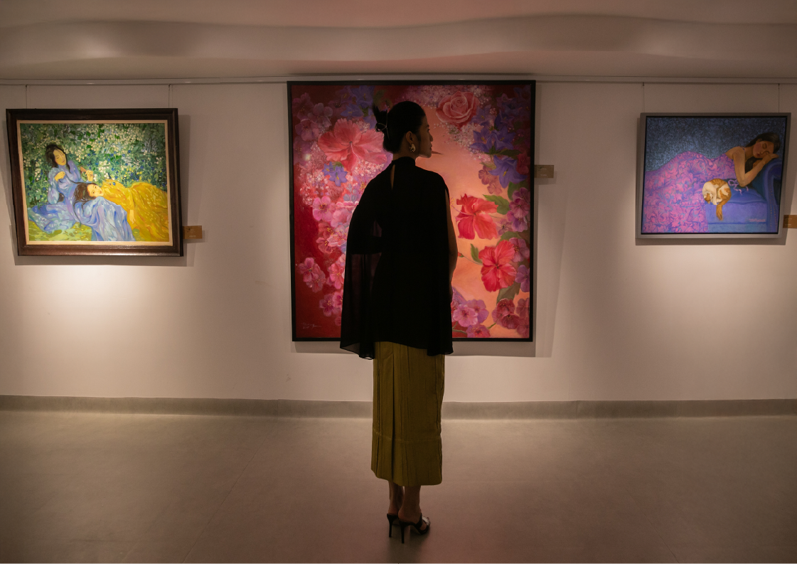 Hoa hậu Ngọc Diễm ra mắt không gian nghệ thuật Ngọc Nam Phương Art Gallery- Ảnh 2.