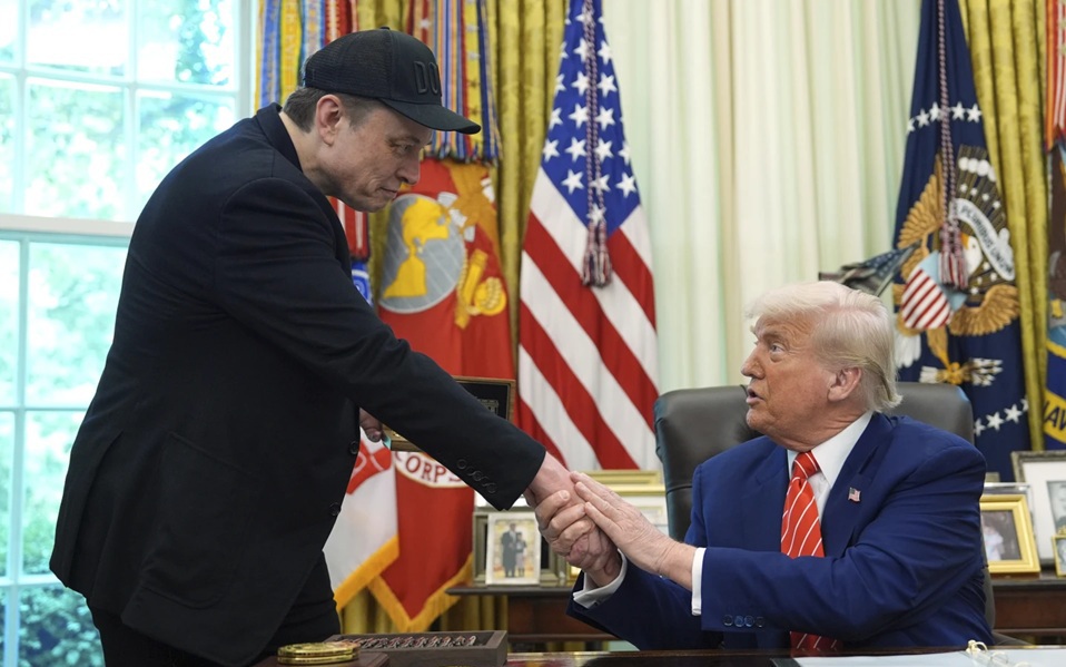 Tổng thống Mỹ n&oacute;i điều dứt kho&aacute;t với tỉ ph&uacute; Elon Musk - Ảnh 2.
