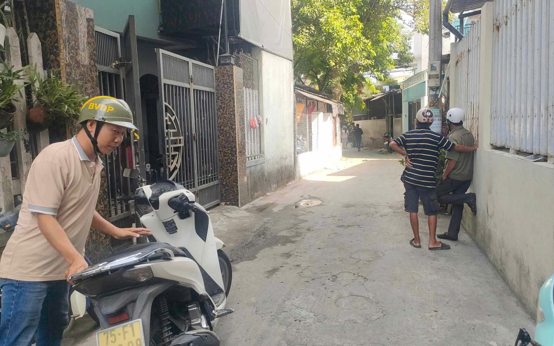Hiện trường nghi án dùng dao tấn công 3 người trong gia đình gây rúng động Huế