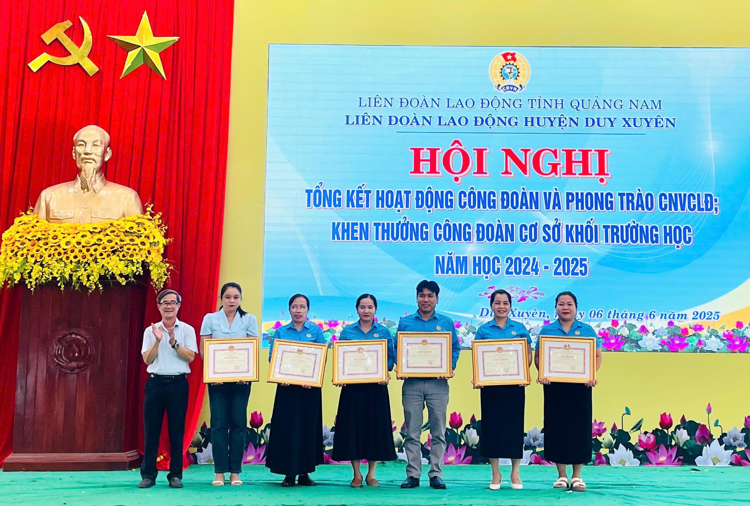 LĐLĐ Duy Xuyên tuyên dương công đoàn cơ sở khối trường học- Ảnh 1.