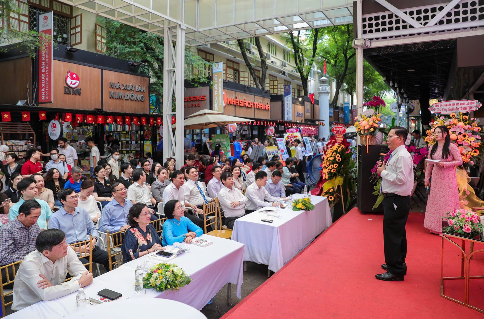 "Dấu ấn 30 năm nghề b&aacute;o" của Nh&agrave; b&aacute;o T&ocirc; Đ&igrave;nh Tu&acirc;n &ndash; chuyện l&agrave;m nghề của một nh&agrave; b&aacute;o tử tế - Ảnh 3.