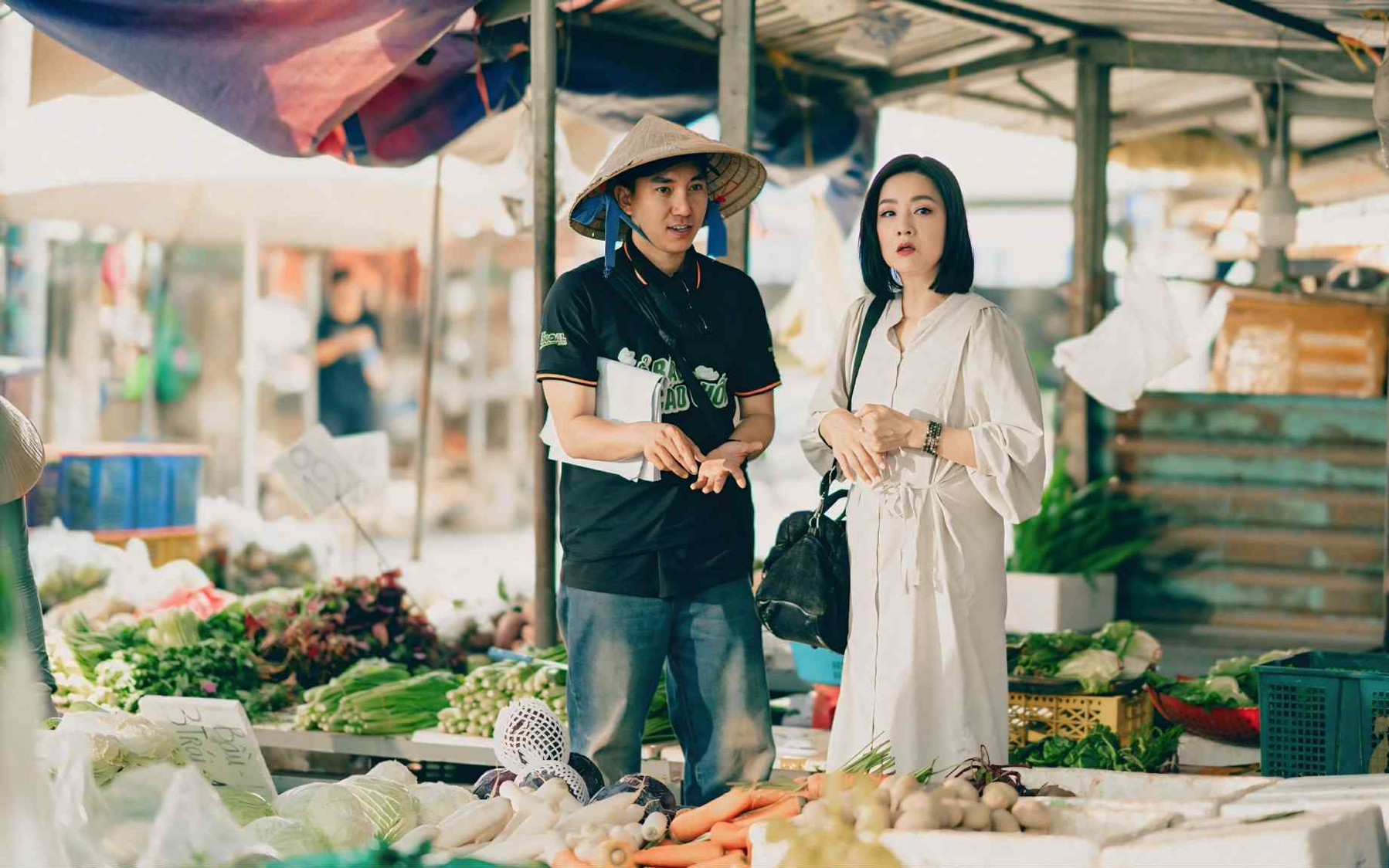 Đạo diễn Hồ Quang từ "Nhân danh công lý" đến "Gia đình Hổ Báo Cáo Chồn"