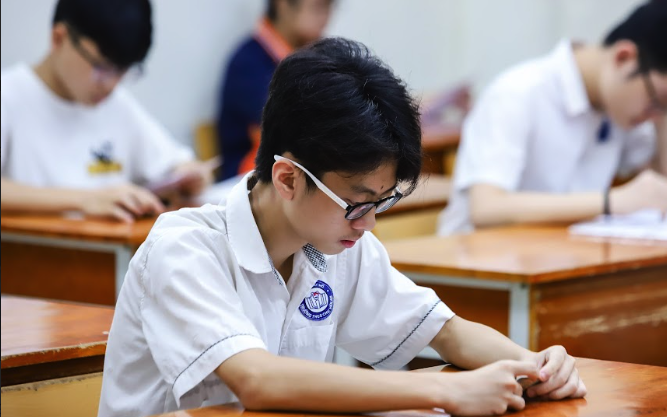 Tuyển sinh lớp 10 Hà Nội: Đáp án môn toán