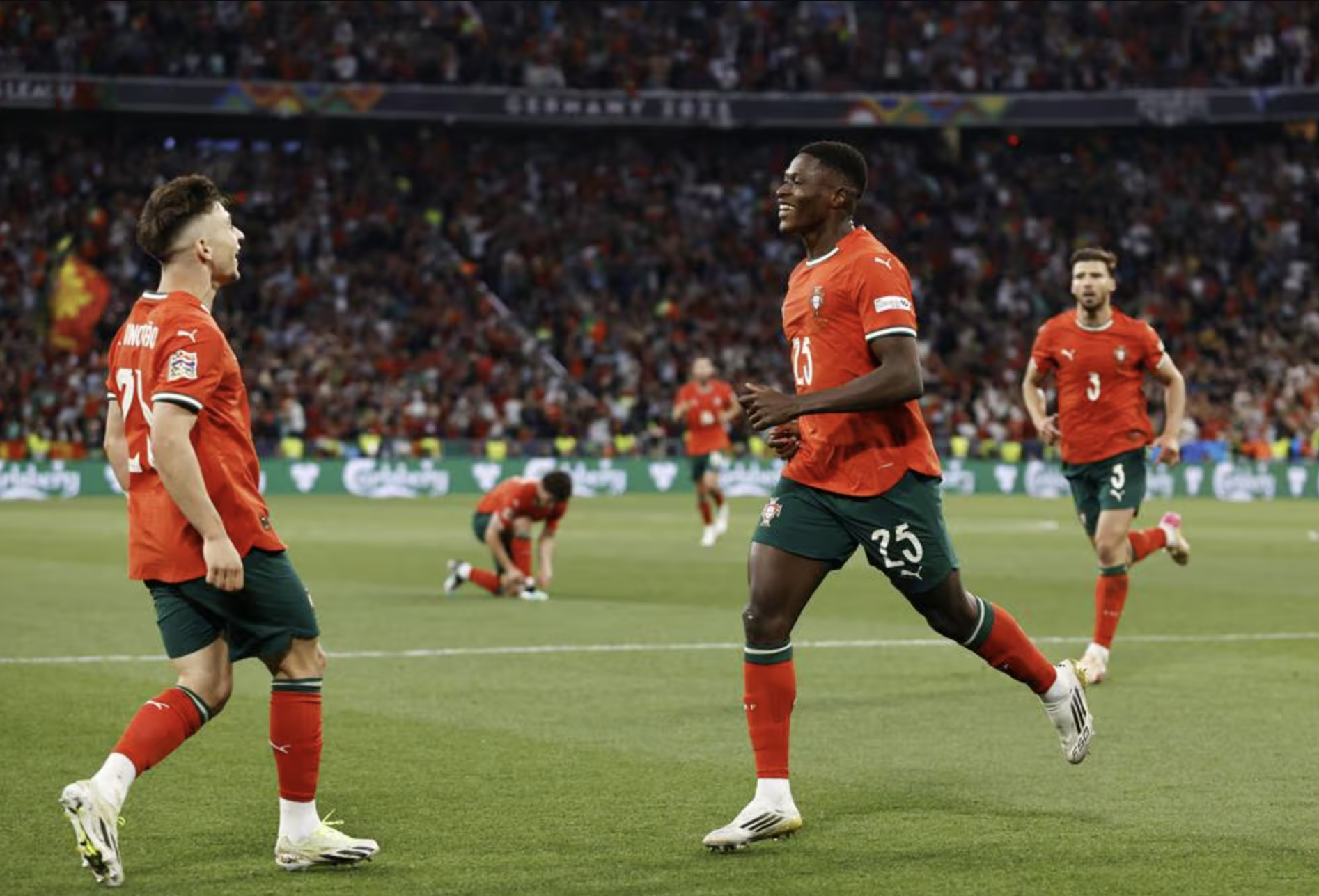 Thắng Tây Ban Nha loạt luân lưu nghẹt thở, Bồ Đào Nha vô địch Nations League- Ảnh 4.