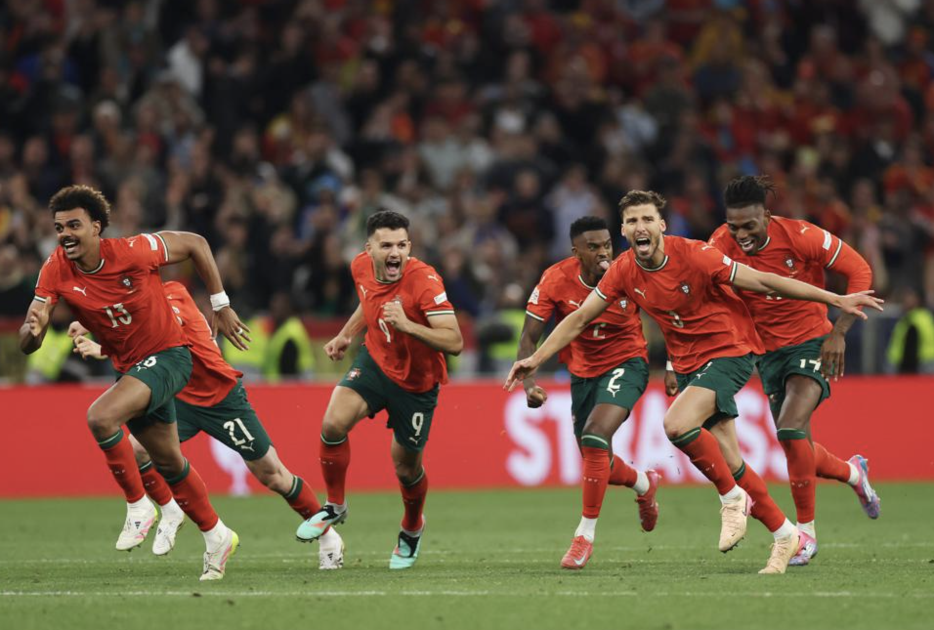 Thắng Tây Ban Nha loạt luân lưu nghẹt thở, Bồ Đào Nha vô địch Nations League- Ảnh 10.