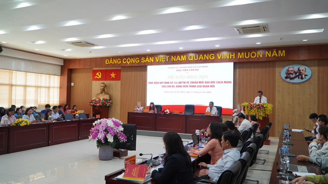 Quy định 144: Khu&ocirc;n thước để tự soi, tự sửa- Ảnh 1.