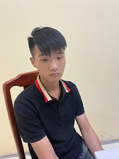 Dùng xe máy Honda làm "mồi nhử" điều nam thanh niên tới chỗ vắng xịt hơi cay để cướp tài sản- Ảnh 2.