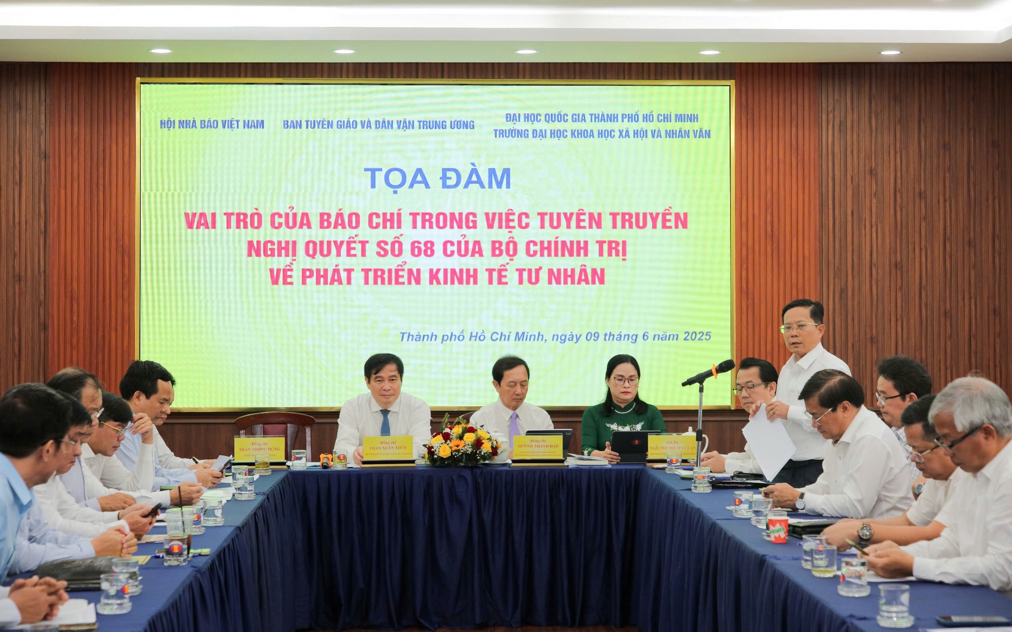 Báo chí là cầu nối để kinh tế tư nhân bứt phá