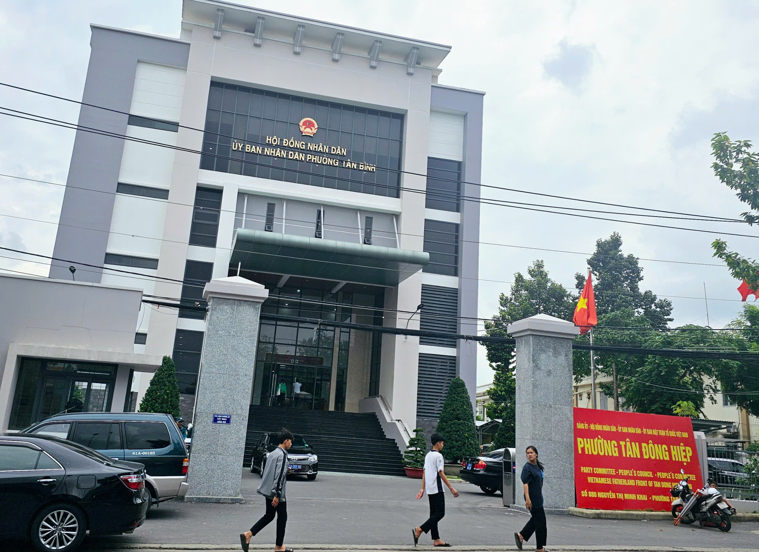 Chủ tịch UBND tỉnh Bình Dương chỉ đạo phường mới về tuyến Metro kết nối TP HCM - Ảnh 2.