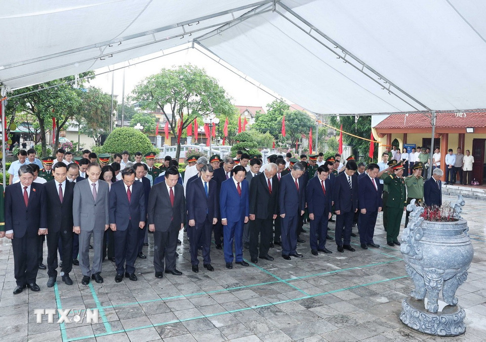 Tổng Bí thư Tô Lâm: Tiếp tục khơi dậy tinh thần Nguyễn Văn Linh - tinh thần đổi mới, quyết đoán- Ảnh 7.