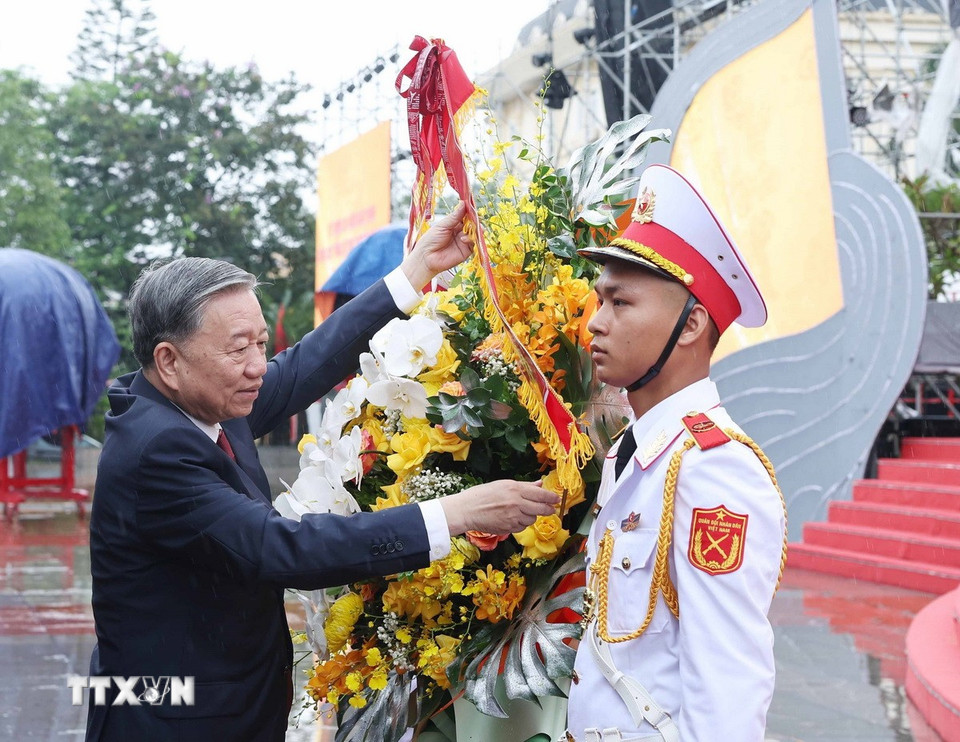 Tổng Bí thư Tô Lâm: Tiếp tục khơi dậy tinh thần Nguyễn Văn Linh - tinh thần đổi mới, quyết đoán- Ảnh 5.