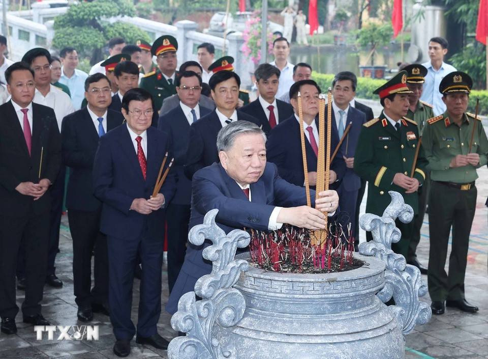 Tổng Bí thư Tô Lâm: Tiếp tục khơi dậy tinh thần Nguyễn Văn Linh - tinh thần đổi mới, quyết đoán- Ảnh 6.