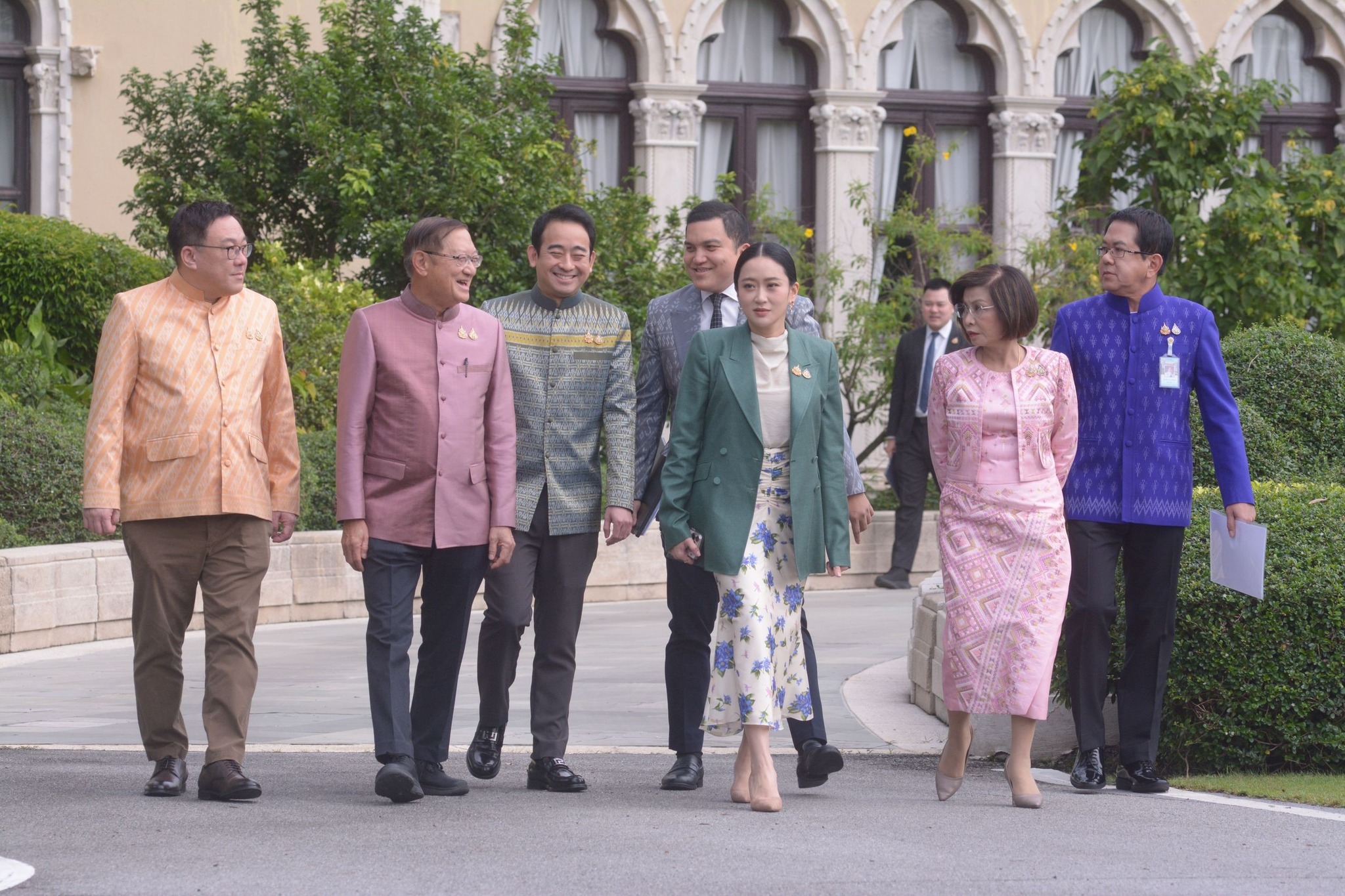 N&Oacute;NG: Thủ tướng Th&aacute;i Lan Paetongtarn Shinawatra bị đ&igrave;nh chỉ chức vụ- Ảnh 1.