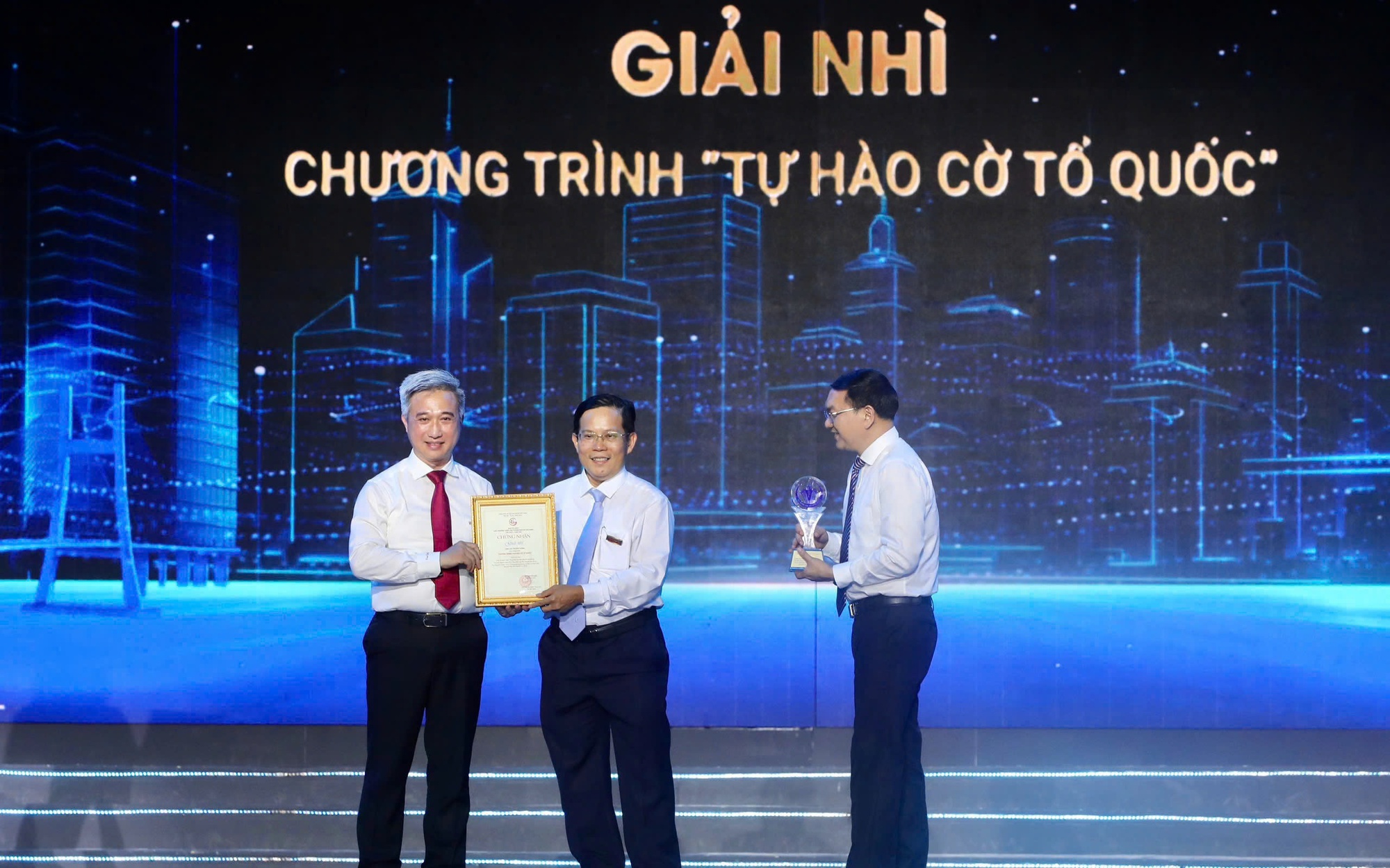 Chương trình "Tự hào cờ Tổ quốc" đoạt giải Nhì Giải thưởng Sáng tạo TP HCM năm 2025