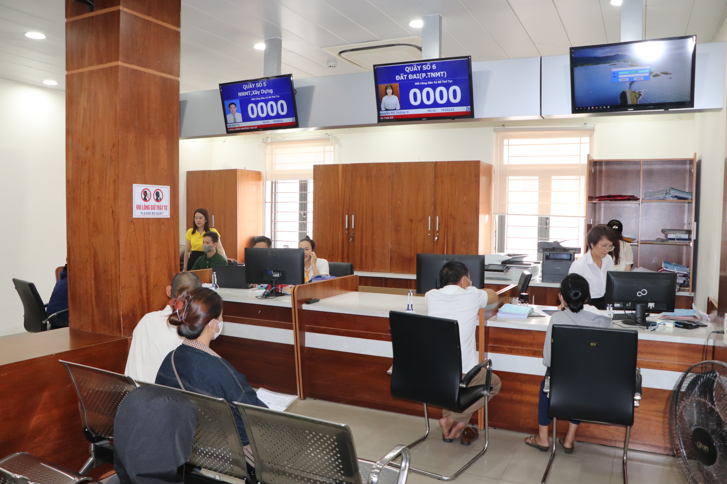 Vận h&agrave;nh ch&iacute;nh quyền địa phương 2 cấp ở Đ&agrave; Nẵng mới: Th&ocirc;ng suốt, thuận lợi - Ảnh 6.
