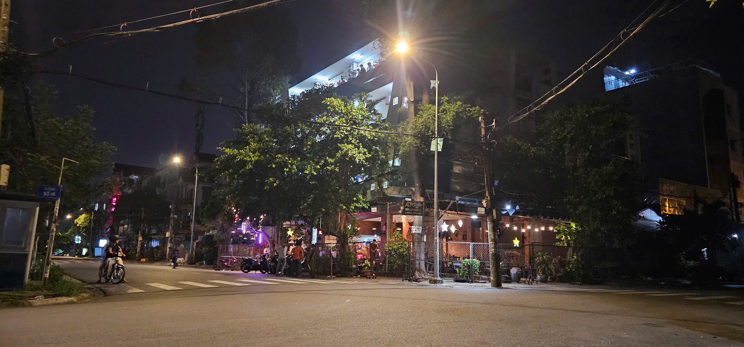 Nhiều người bất ngờ khi Công an TP HCM mở cửa một phòng trọ- Ảnh 1.