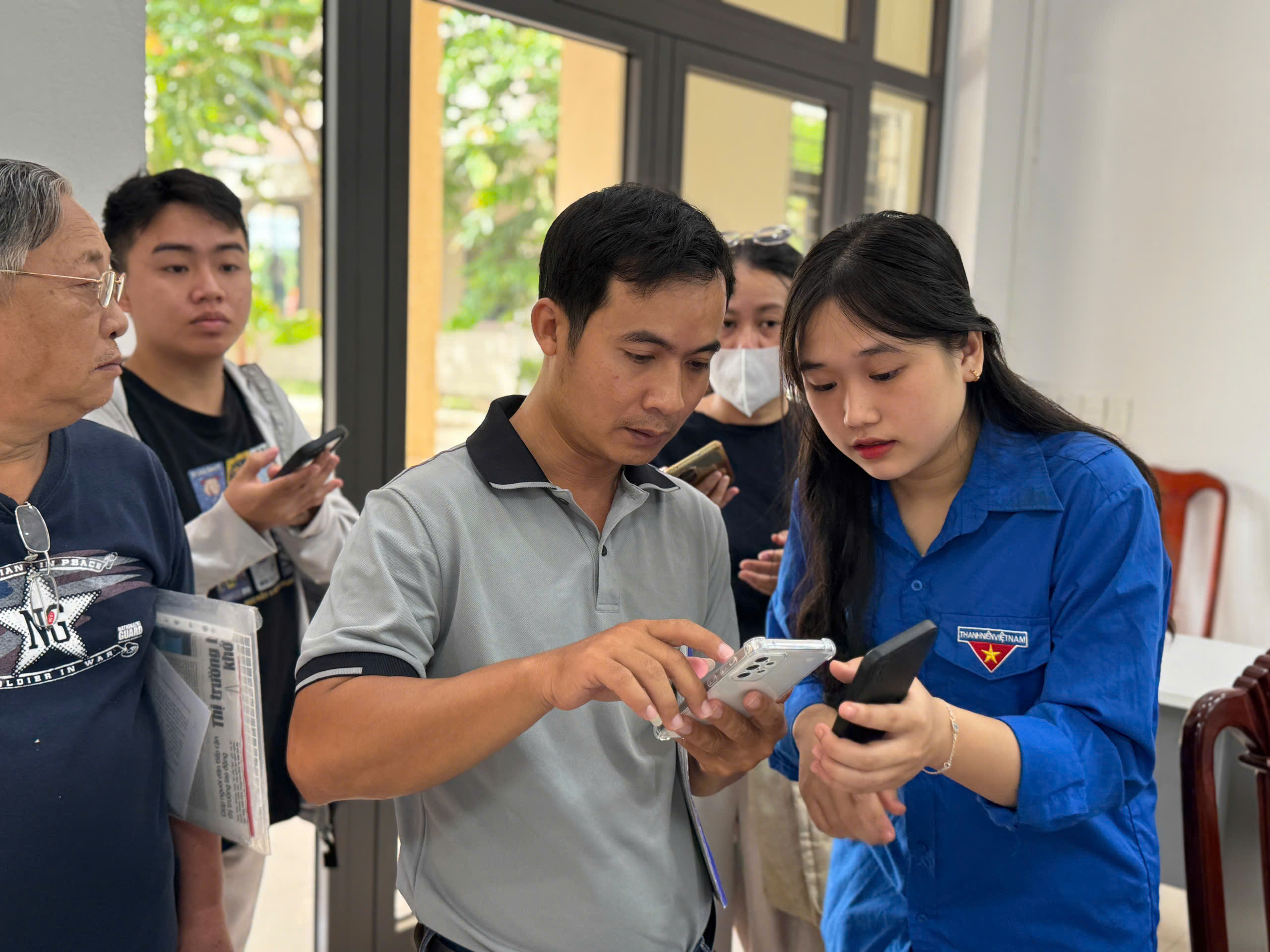 Vận h&agrave;nh ch&iacute;nh quyền địa phương 2 cấp ở Đ&agrave; Nẵng mới: Th&ocirc;ng suốt, thuận lợi - Ảnh 4.