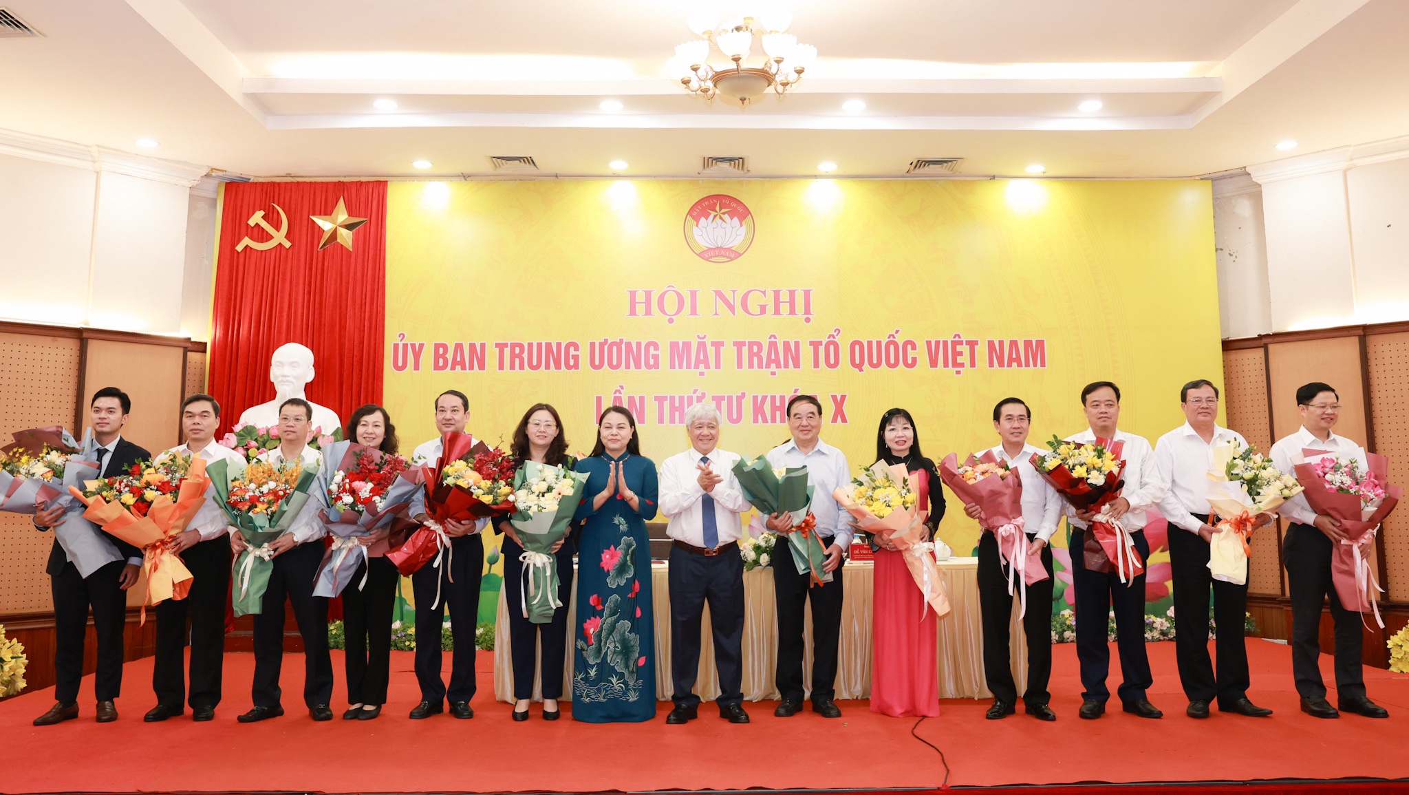 6 nhân sự vừa được hiệp thương cử giữ chức Phó Chủ tịch Ủy ban Trung ương MTTQ Việt Nam- Ảnh 2.