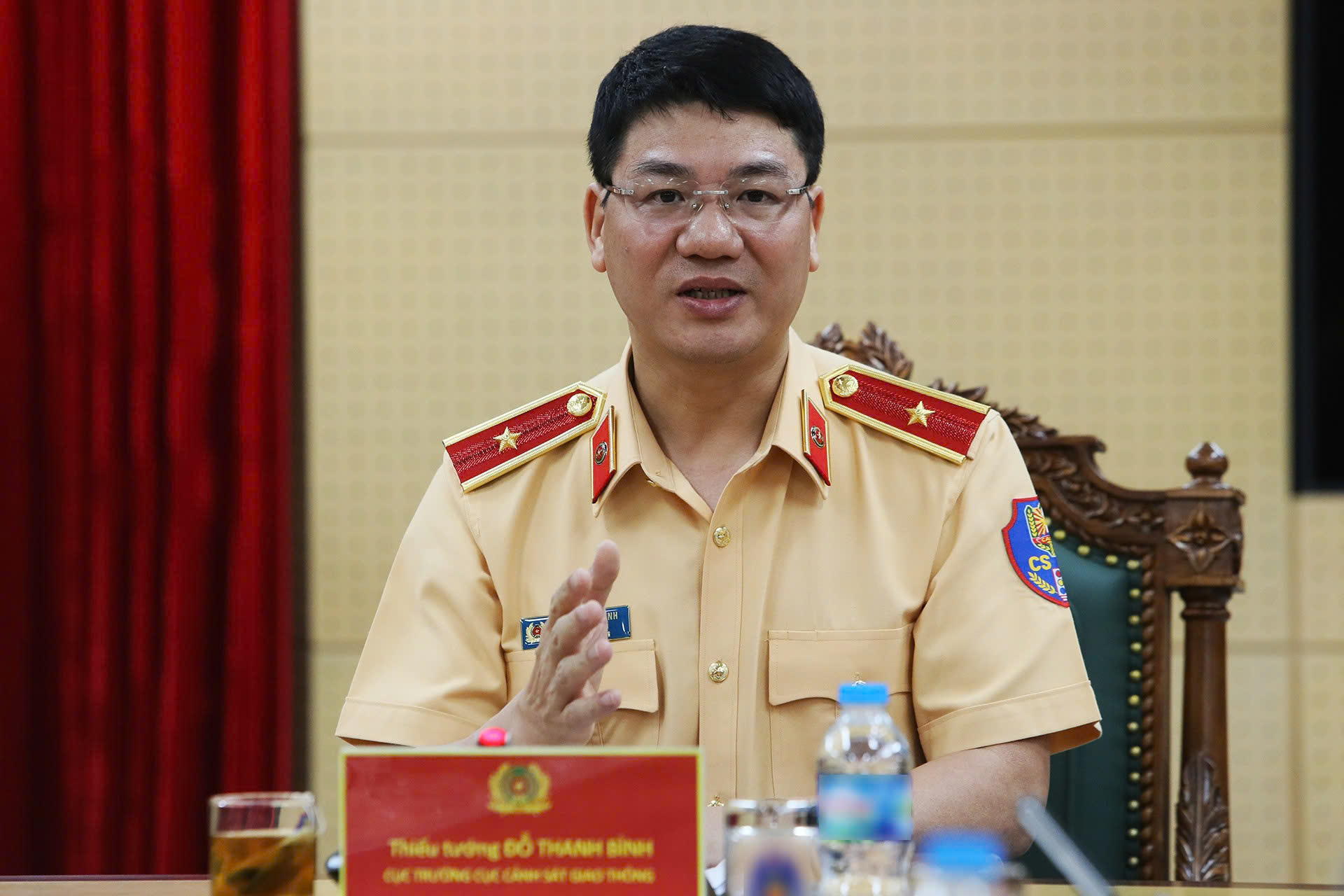 Cục trưởng Cục CSGT: Sẽ gửi th&ocirc;ng b&aacute;o vi phạm giao th&ocirc;ng trong v&ograve;ng 2 giờ- Ảnh 1.