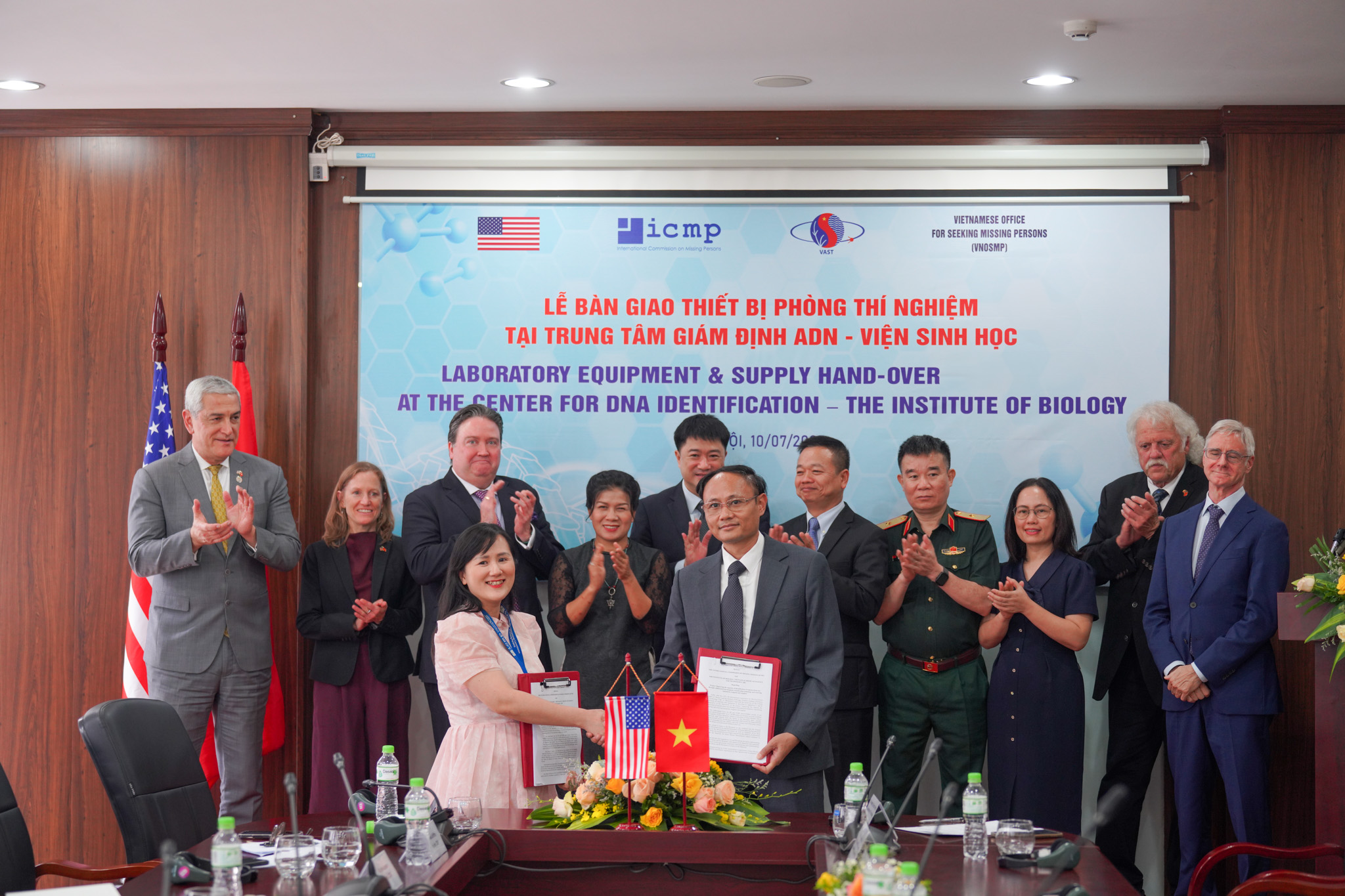Mỹ tặng Việt Nam ph&ograve;ng th&iacute; nghiệm ph&acirc;n t&iacute;ch ADN ti&ecirc;n tiến- Ảnh 6.