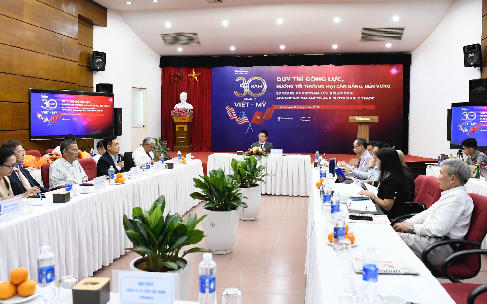 Quan hệ Việt - Mỹ mở rộng mạnh mẽ