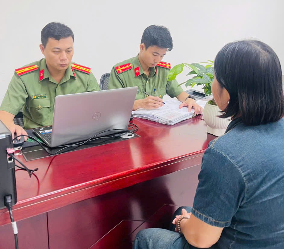 Triệt ph&aacute; đường d&acirc;y đưa người đi lao động &ldquo;chui&rdquo; ở H&agrave;n Quốc- Ảnh 2.