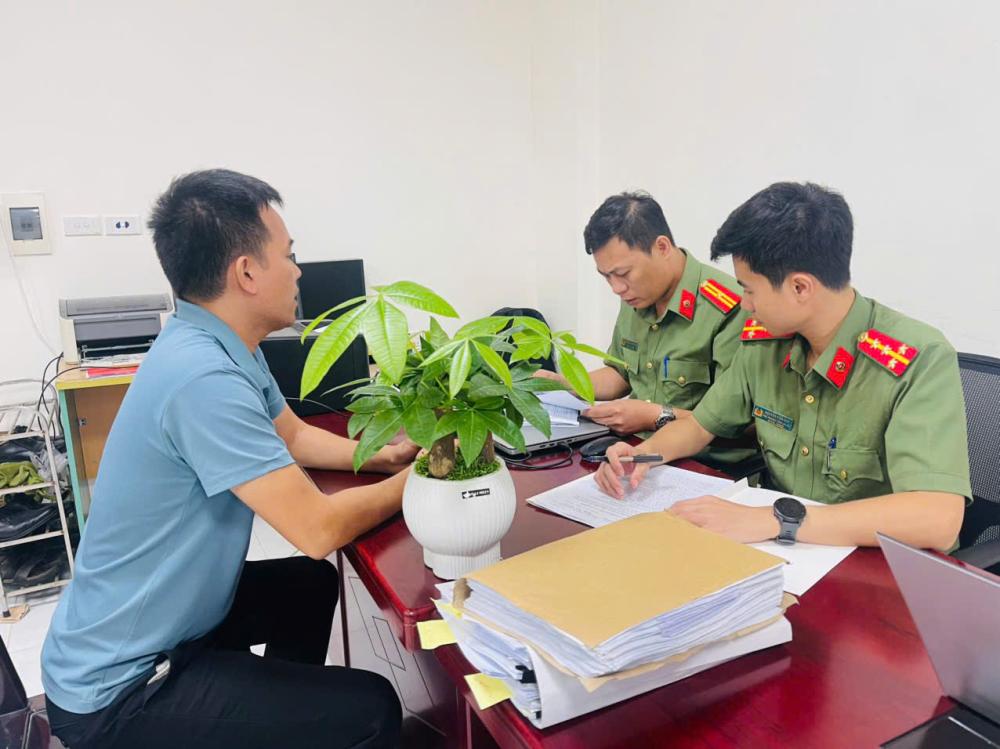 Triệt ph&aacute; đường d&acirc;y đưa người đi lao động &ldquo;chui&rdquo; ở H&agrave;n Quốc- Ảnh 1.