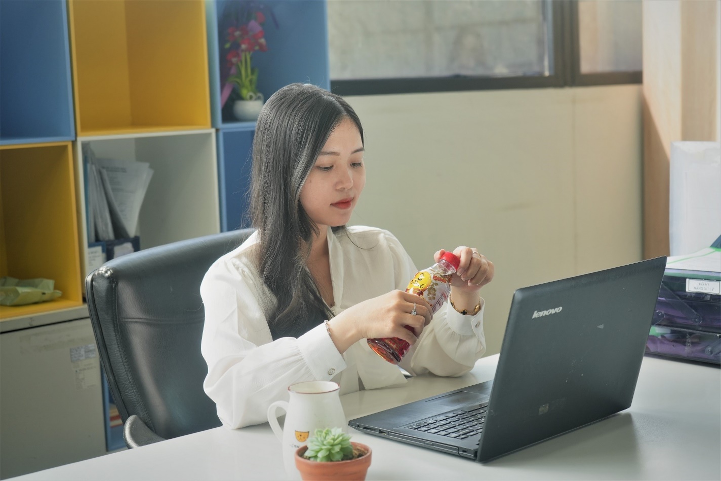 Uống g&igrave; để hạ nhiệt deadline, tươi m&aacute;t tận hưởng c&ocirc;ng việc ng&agrave;y h&egrave;?- Ảnh 2.