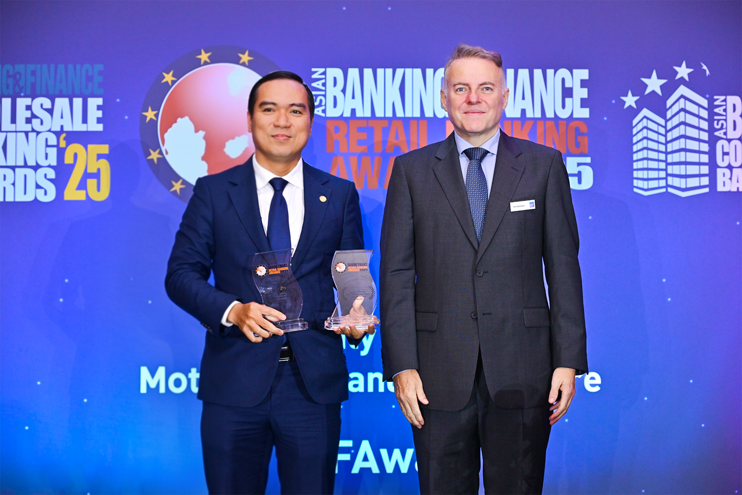HDBank nhận hai giải thưởng lớn từ Asian Banking & Finance- Ảnh 1.
