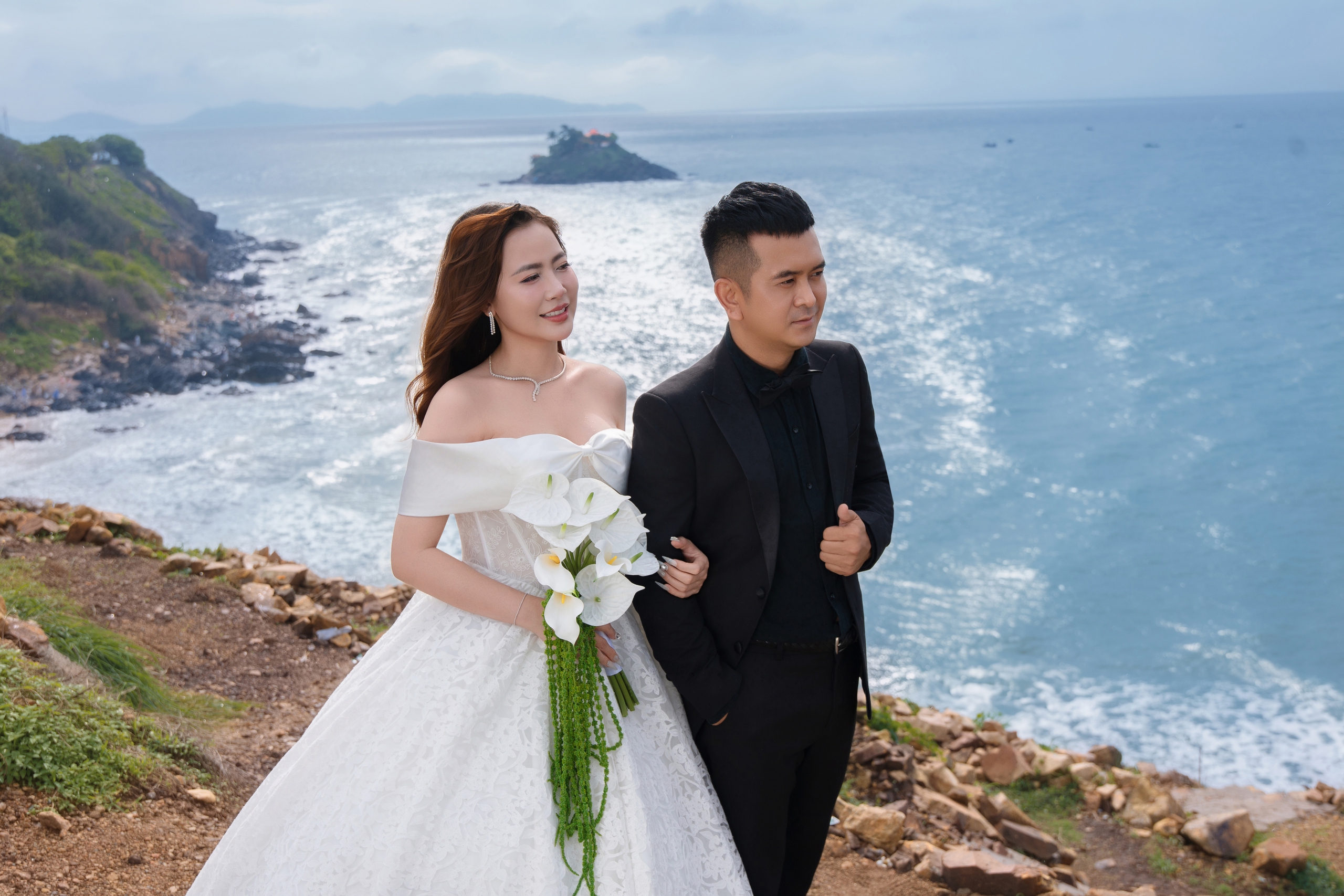 Kha Ly, T&uacute; Vi&hellip; tụ hội đ&aacute;m cưới An "Đất Phương Nam" - Ảnh 8.