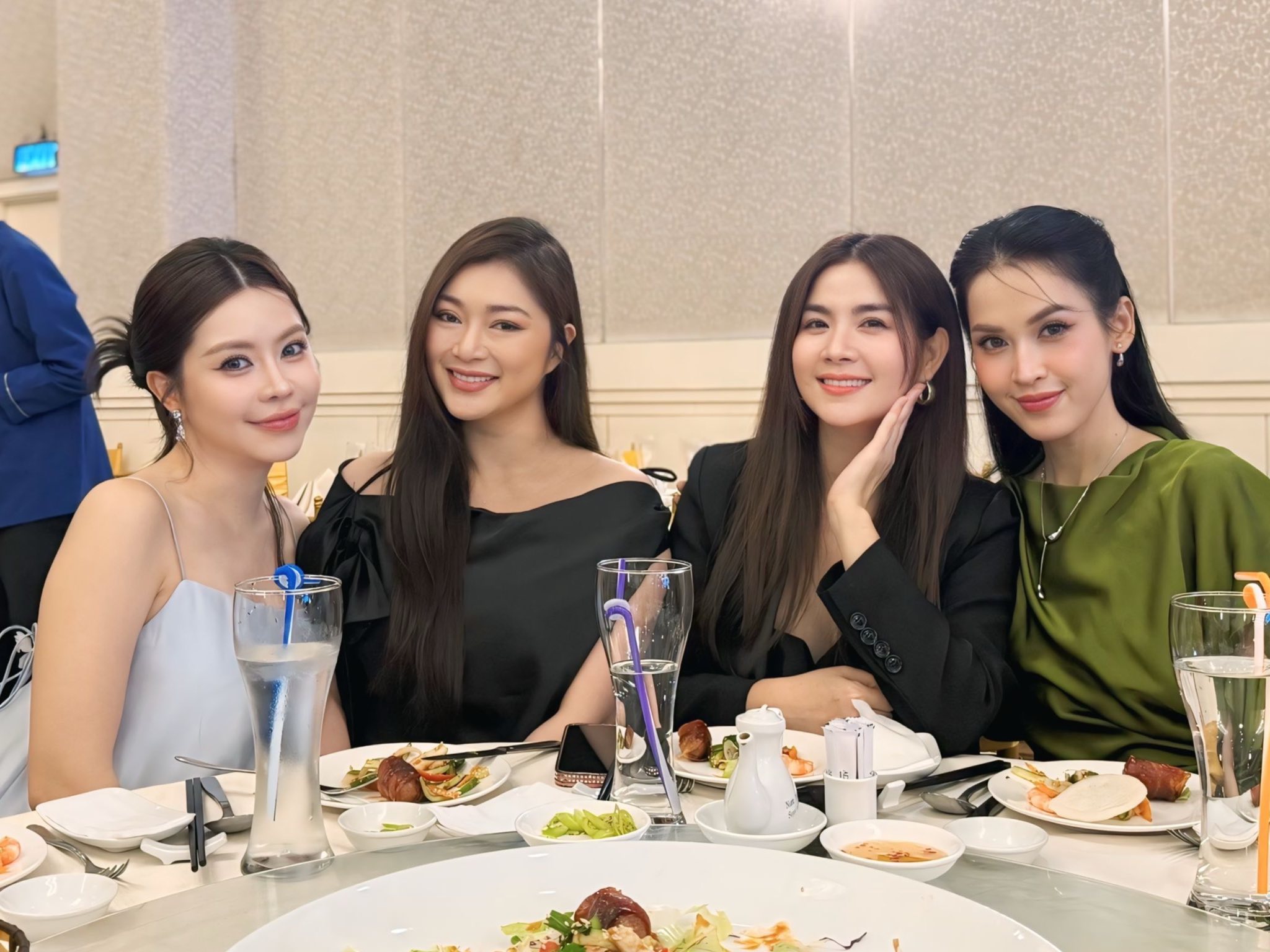 Kha Ly, T&uacute; Vi&hellip; tụ hội đ&aacute;m cưới An "Đất Phương Nam" - Ảnh 3.