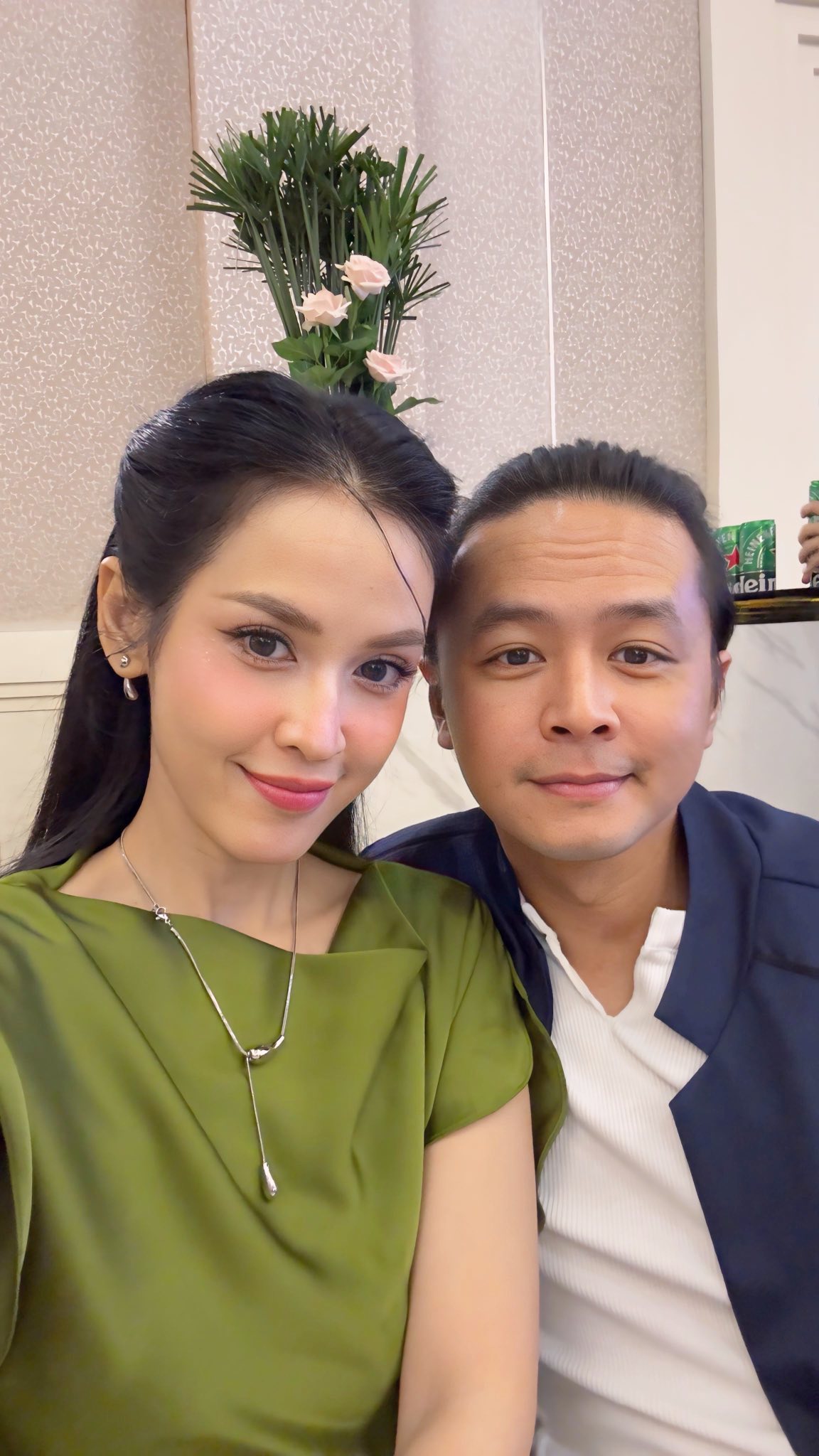 Kha Ly, T&uacute; Vi&hellip; tụ hội đ&aacute;m cưới An "Đất Phương Nam" - Ảnh 2.