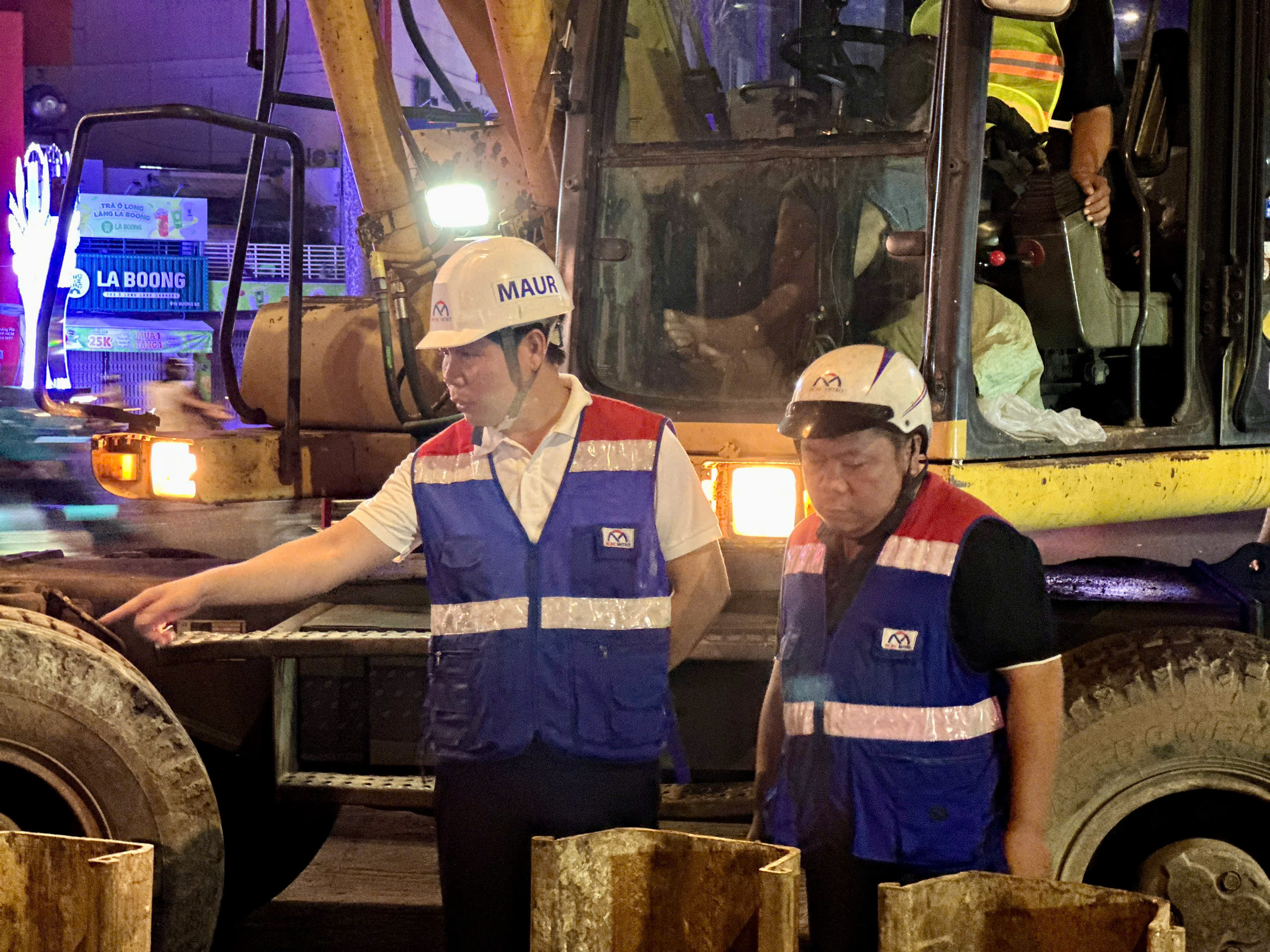 Dời hạng mục xương sống metro số 2: Kh&oacute; cỡ n&agrave;o cũng phải xong!- Ảnh 8.