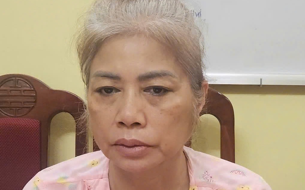 Bắt bà trùm mắc bệnh "tâm thần" điều hành đường dây ma tuý cực "khủng"