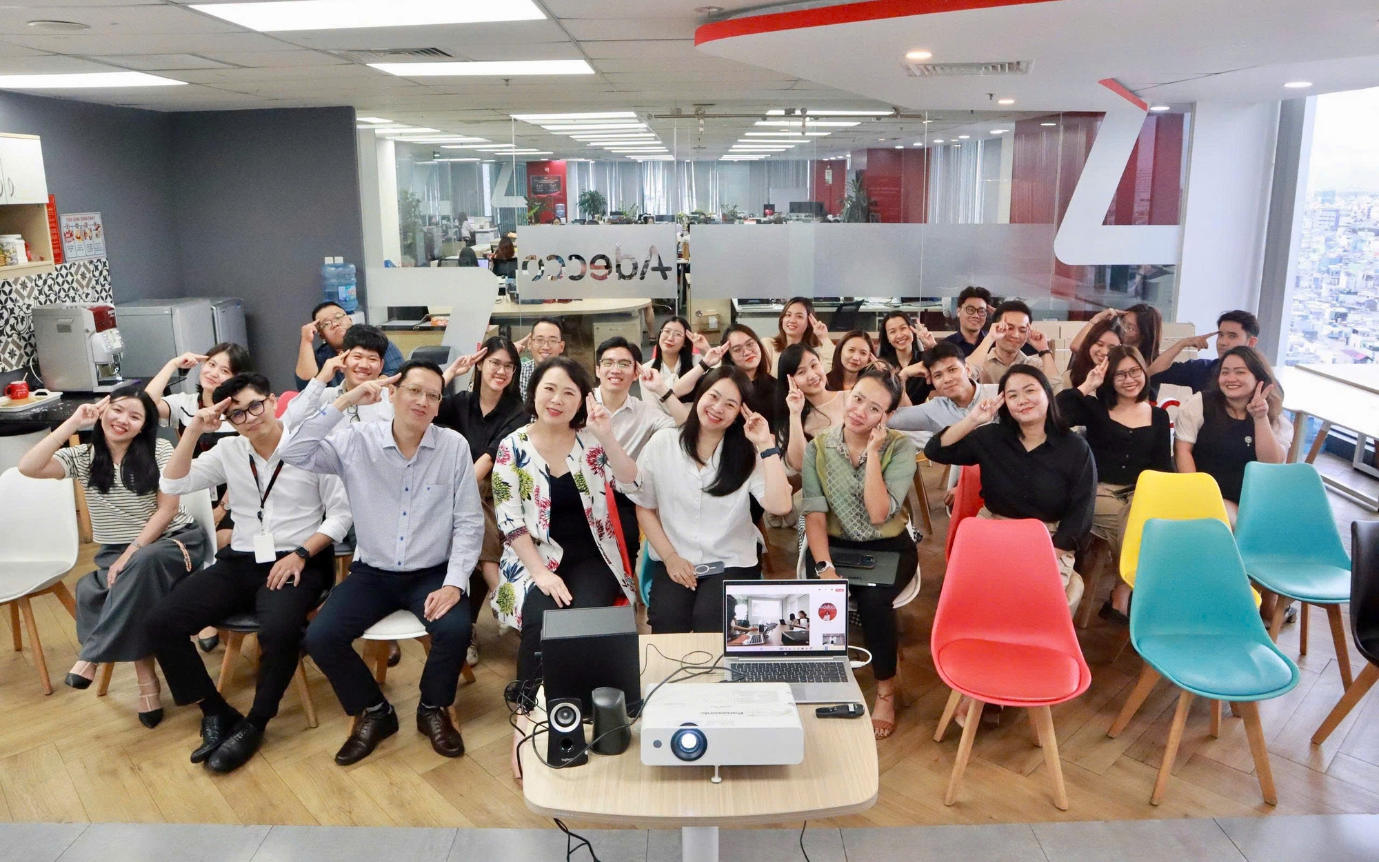 Định lại chiến lược nhân sự
