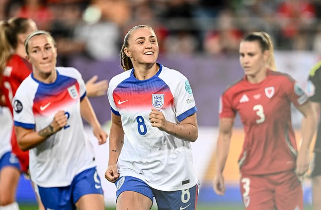 ĐKVĐ Anh thắng đậm Xứ Wales 6-1, gi&agrave;nh v&eacute; v&agrave;o tứ kết Euro nữ 2025 - Ảnh 1.
