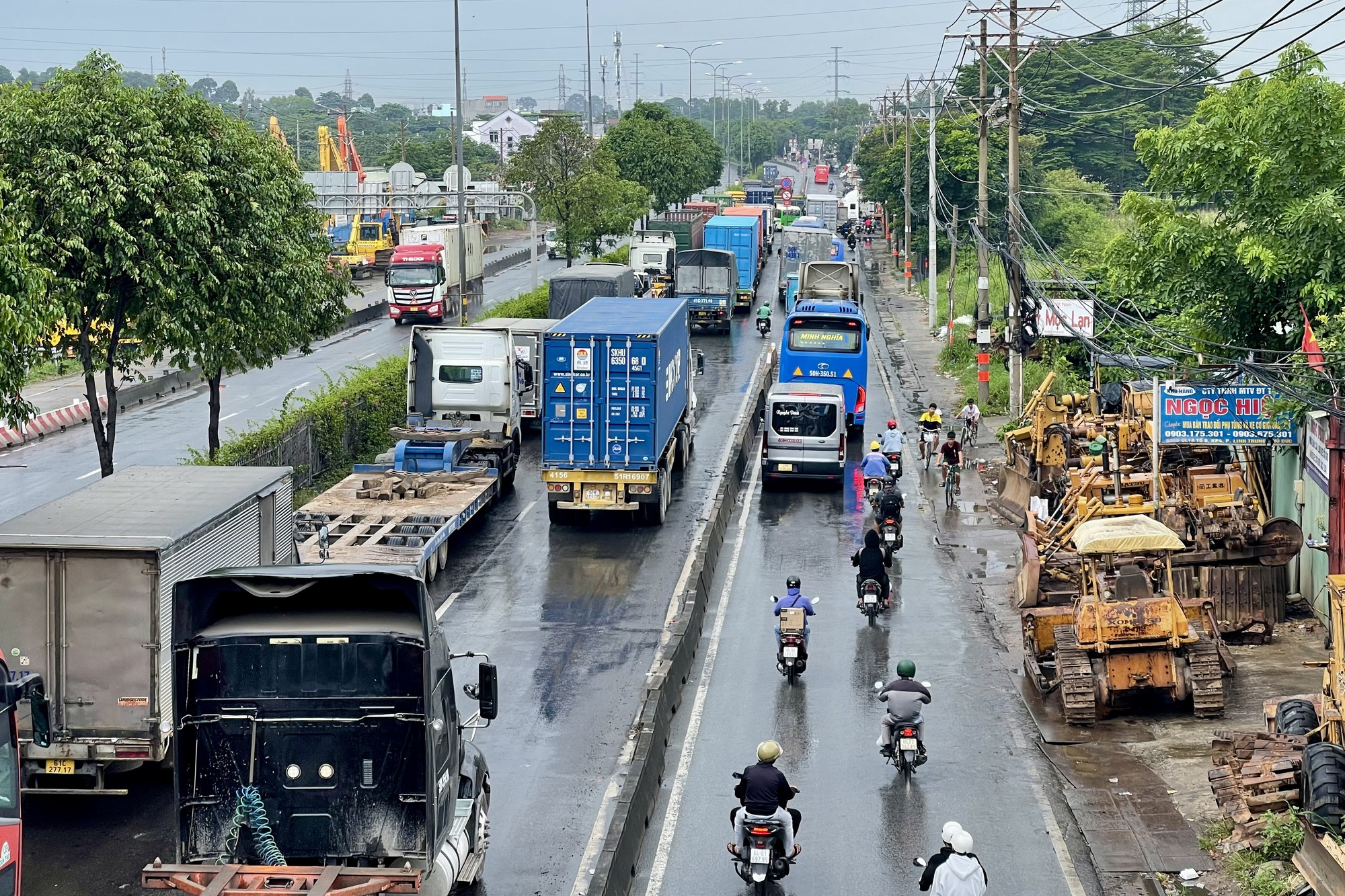Hai tai nạn liên tiếp vừa xảy ra trên đường Đỗ Mười, người dân cần lưu ý- Ảnh 6.