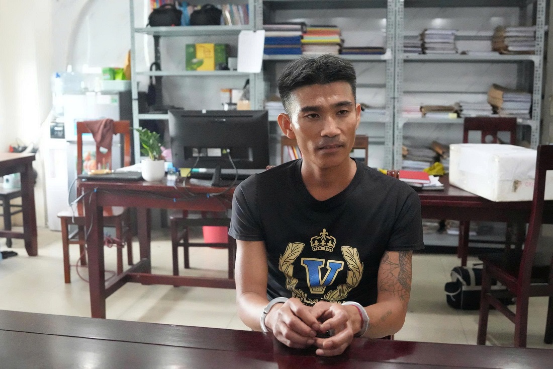 Bắt giữ xe &ocirc; t&ocirc; chở 60 b&aacute;nh heroin v&agrave; 37 kg ma t&uacute;y đ&aacute; - Ảnh 2.